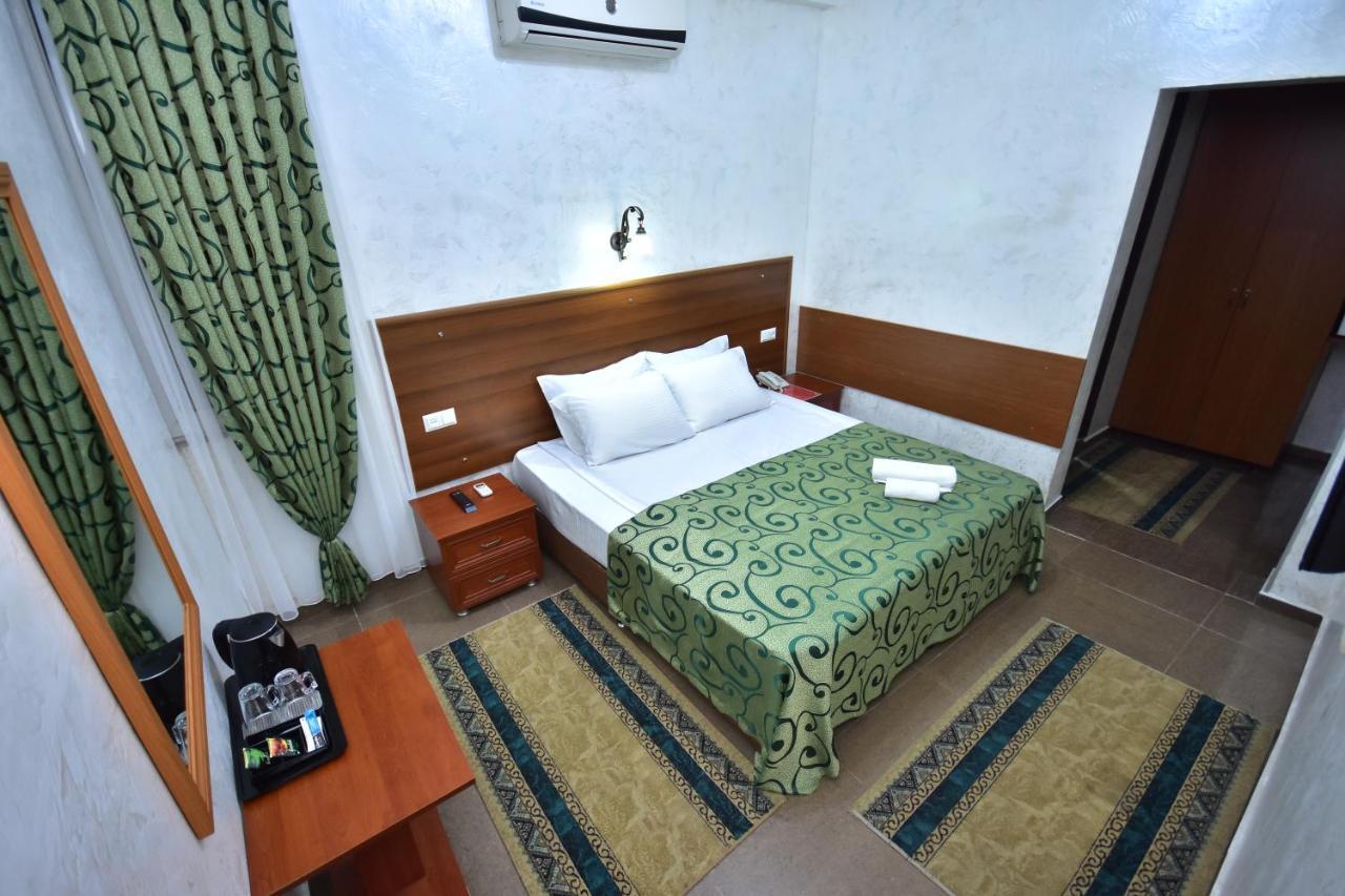 Hotel Chao Batumi Luaran gambar