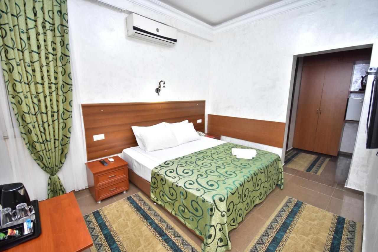 Hotel Chao Batumi Luaran gambar