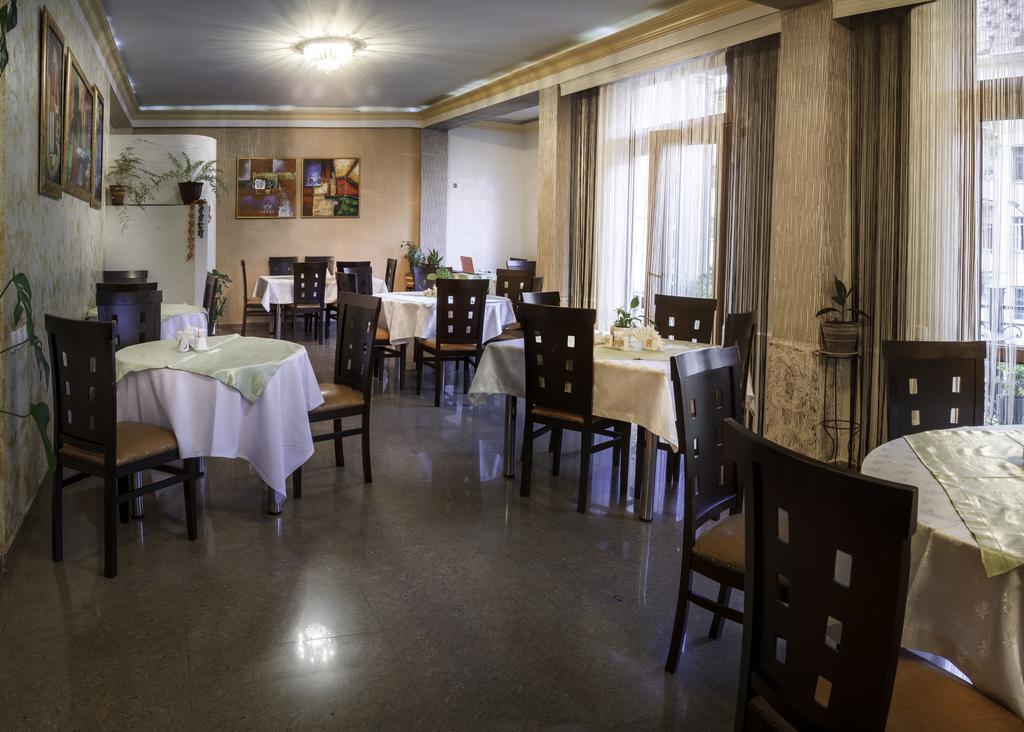 Hotel Chao Batumi Luaran gambar